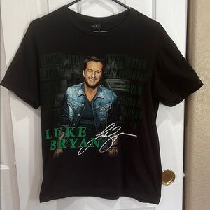Luke Bryan Kick it Up Concert shirt Graphic Short Sleeve Tee-size small